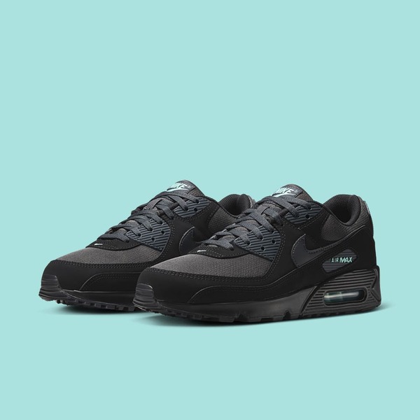 Tiffany vibes on the Nike Air Max 90 Grailify